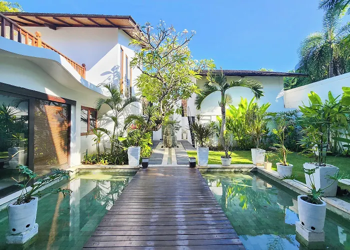 Casis By Nagisa Bali *